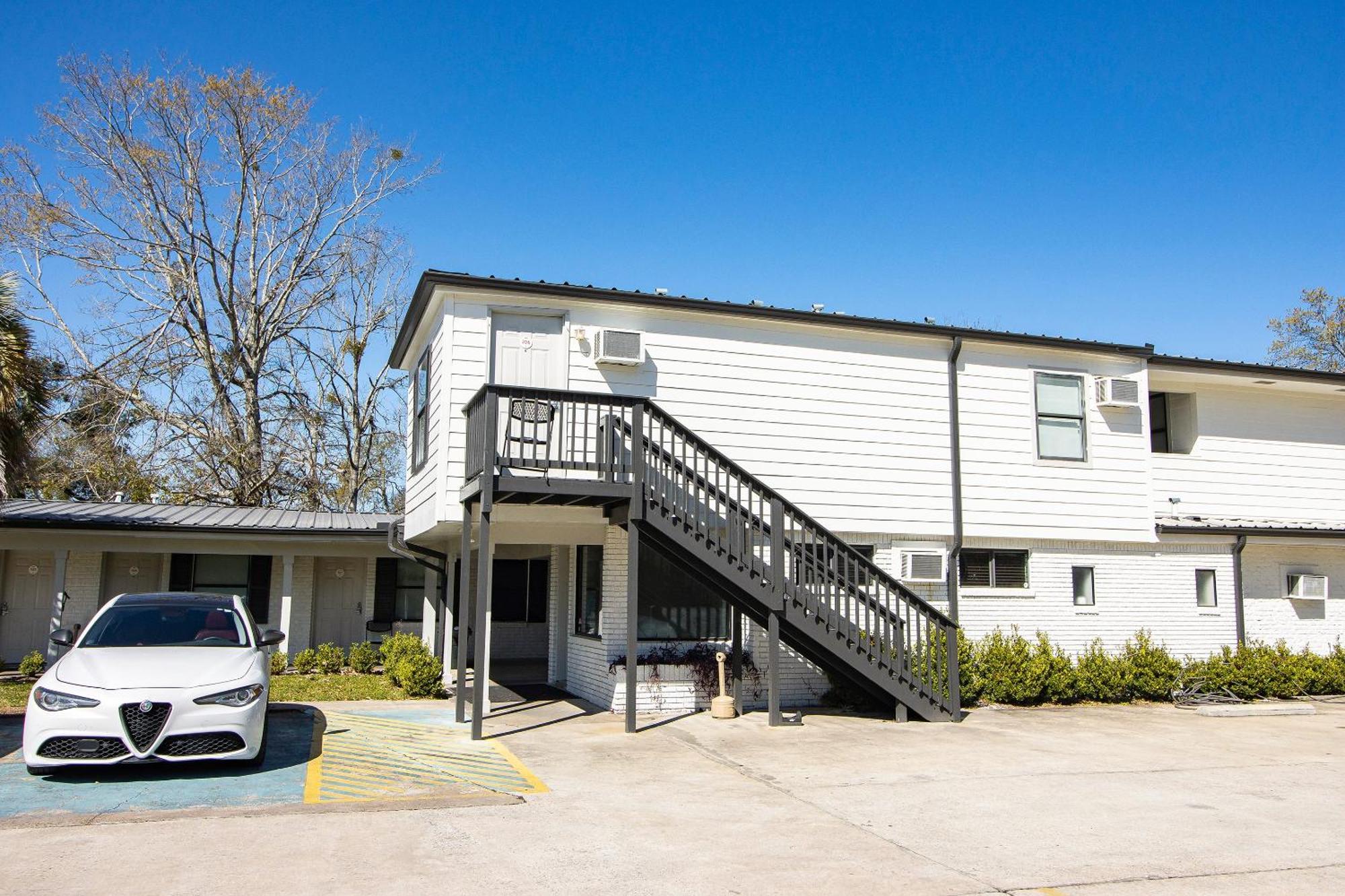 Oyo Hotel Sulphur La Hwy 90 West Exterior photo